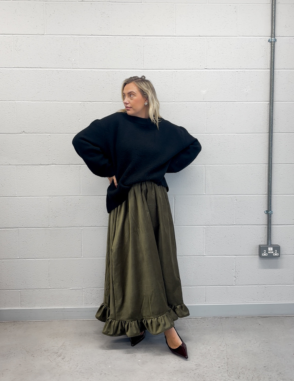 PRE ORDER VELVET OLIVE RUFFLE SKIRT