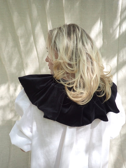 DETACHABLE OVERSIZED COLLAR