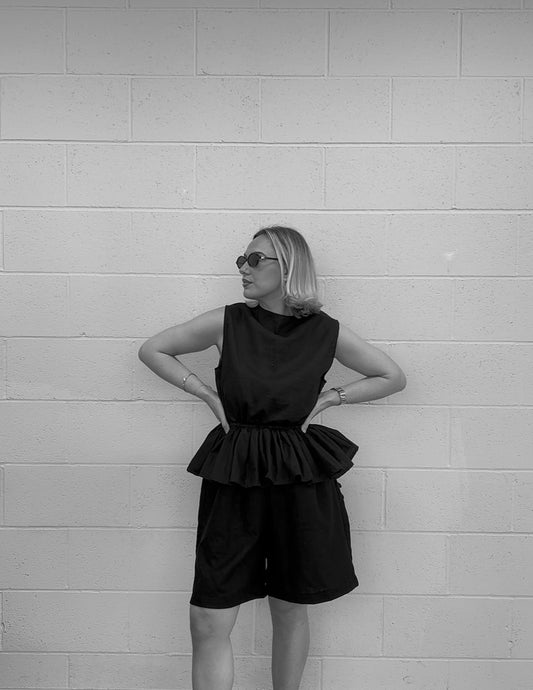 PRE ORDER IRIS SHORTS