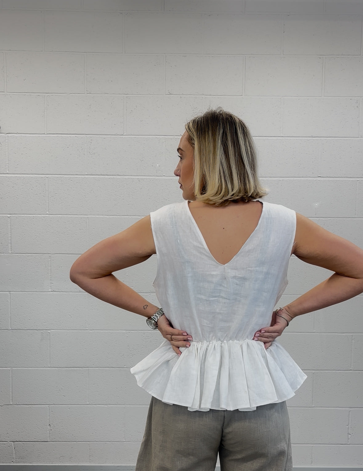 PRE ORDER VICTORIA BLOUSE